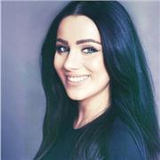 Yetişkinlere çevrimiçi ve yüz yüzeTürkçe Ders veren bir eğitmen yazarım.